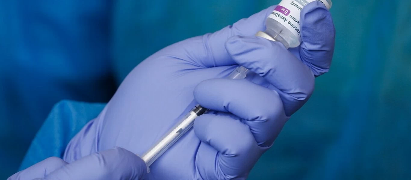 Πότε θα έχουμε «τείχος» ανοσίας στον κορωνοϊό σύμφωνα με την κυβέρνηση – Τι συμβαίνει με το εμβόλιο της AstraZeneca